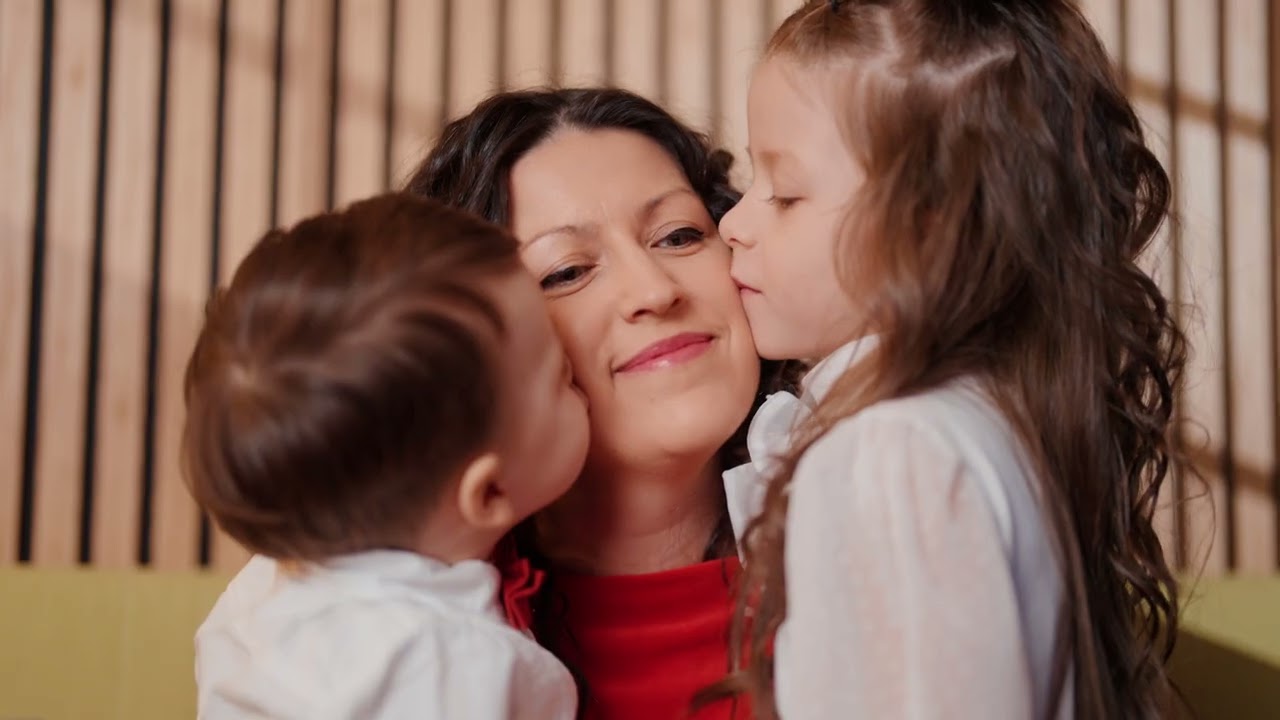 Anastasia Nicoara - Mama nu-i doar una anume | Videoclip 2025