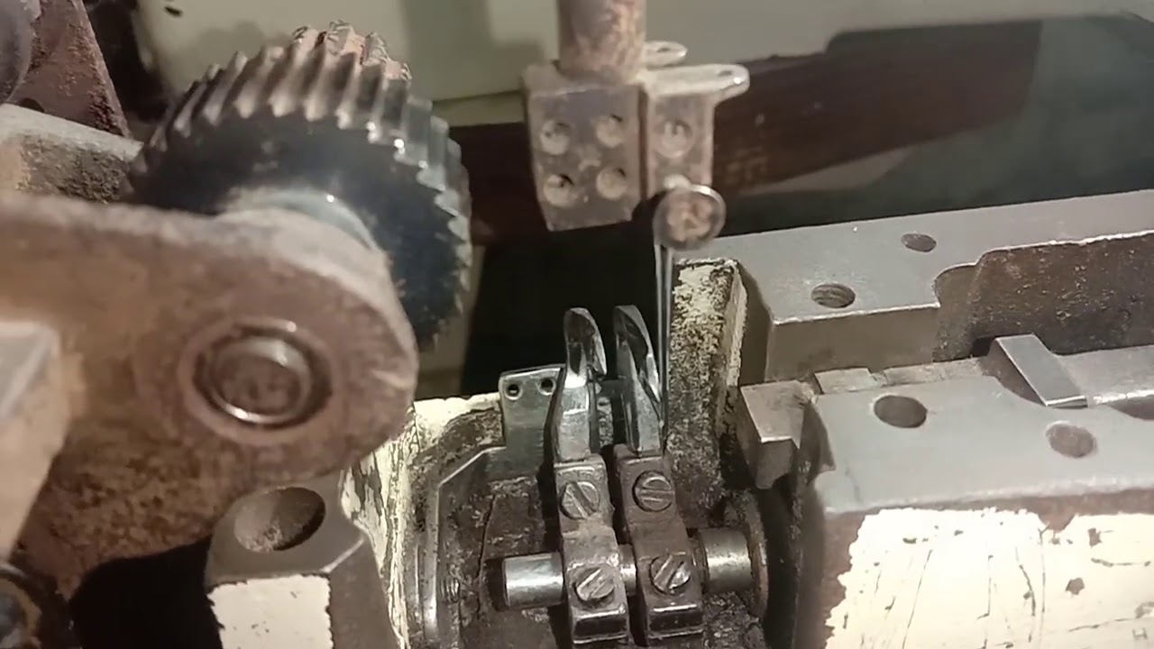 Feed off the arm m/c looper avoiding timing.