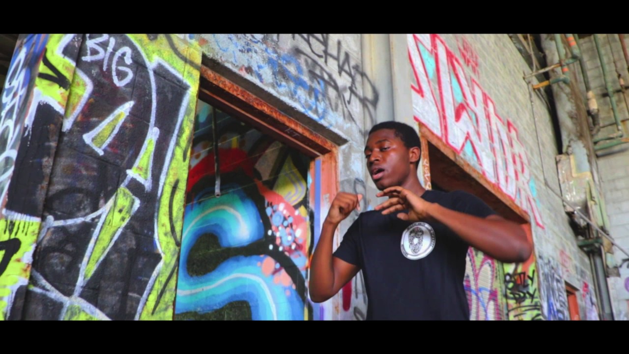 Alwoo - Up Nah (Official Music Video)