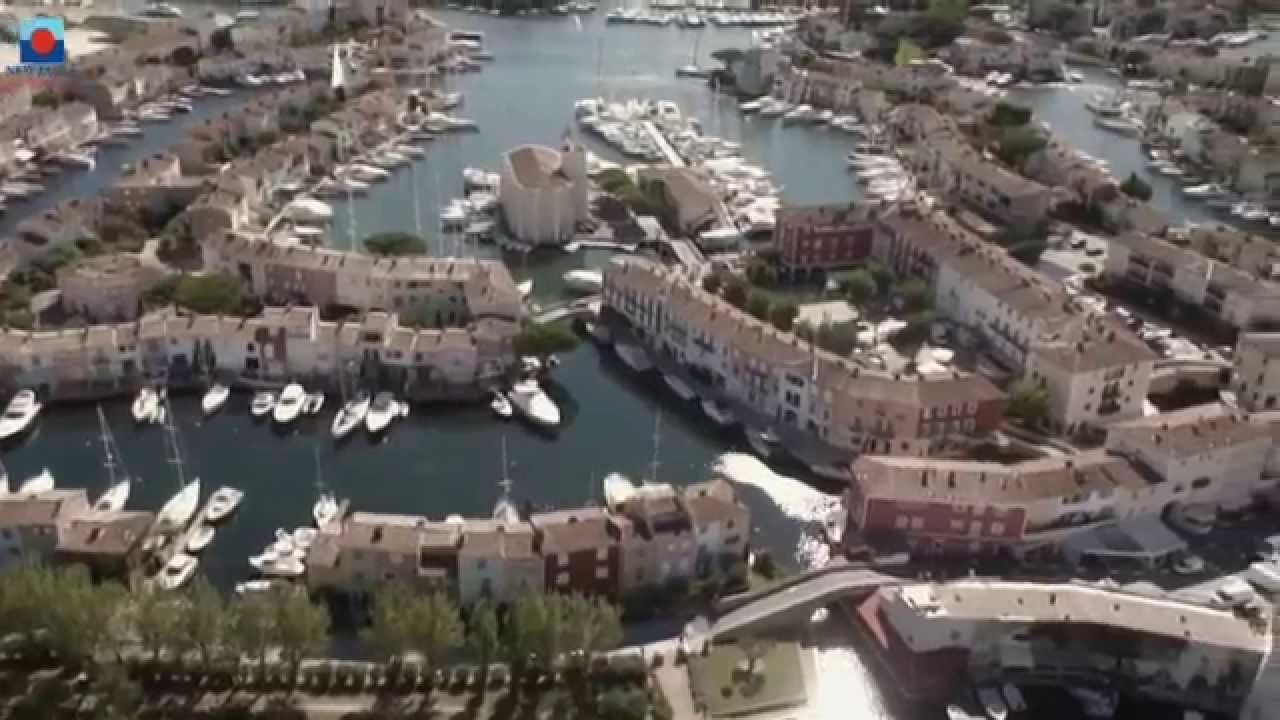 Découvrez la cité lacustre de Port Grimaud (par New Place Immobilier)