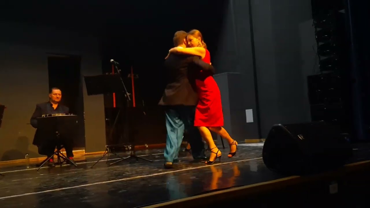 Milonga de mis amores - dancers - Horia Călin Pop & Ioana Lascu( Compania de Tango Cluj)
