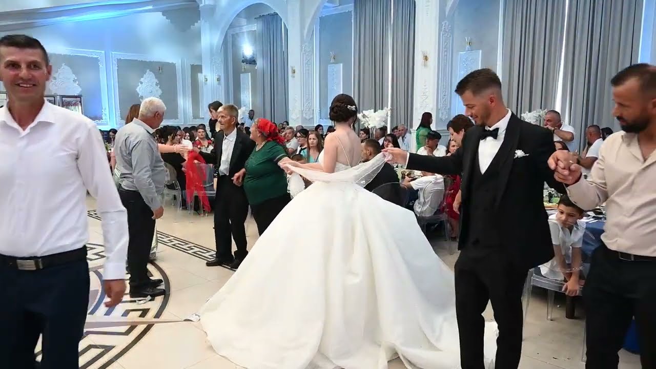 Vallja e Familjes / Dasma e Vali Collakut