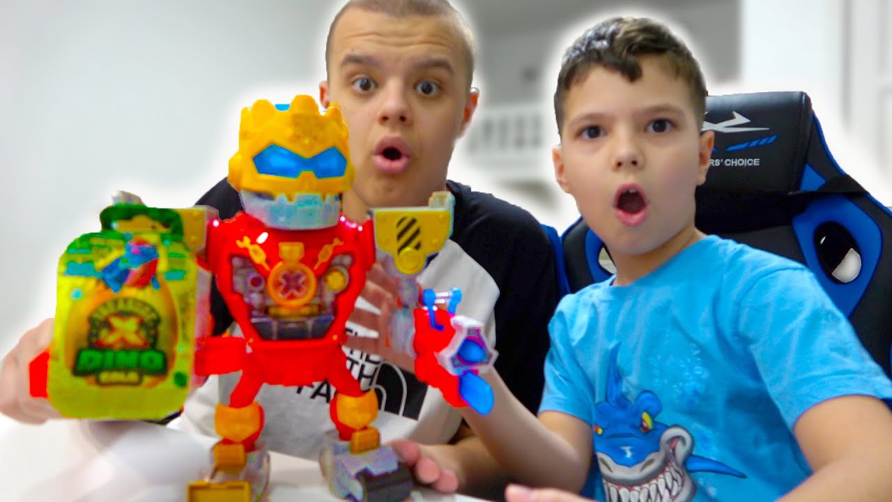 У Егорки Нова Цікава Іграшка Робот/Treasure X Robots GOLD