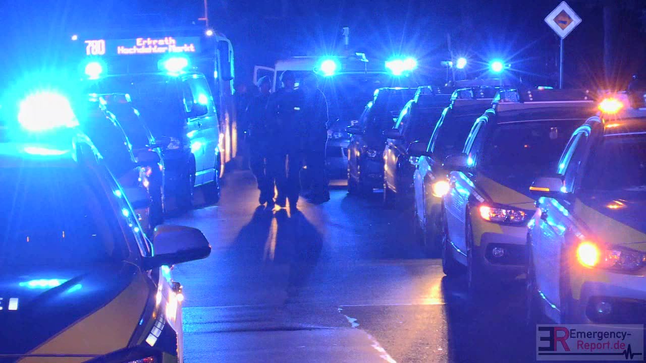 [POLIZEI-GROSSEINSATZ IN ERKRATH] -| Gewalttätige Auseinandersetzung zwischen Rockern & Libanesen |-