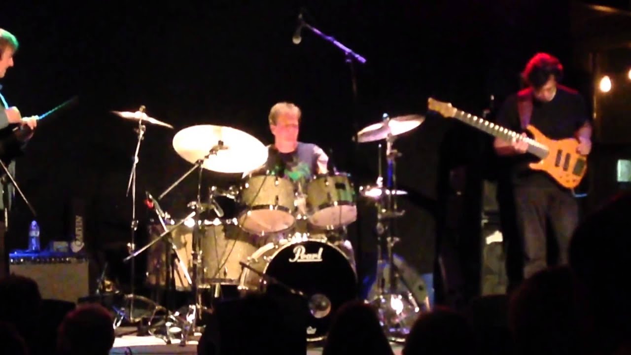 Drum Solo - Gary Husband w. Allan Holdsworth & Jimmy Haslip - Teaneck, NJ 19/09/14