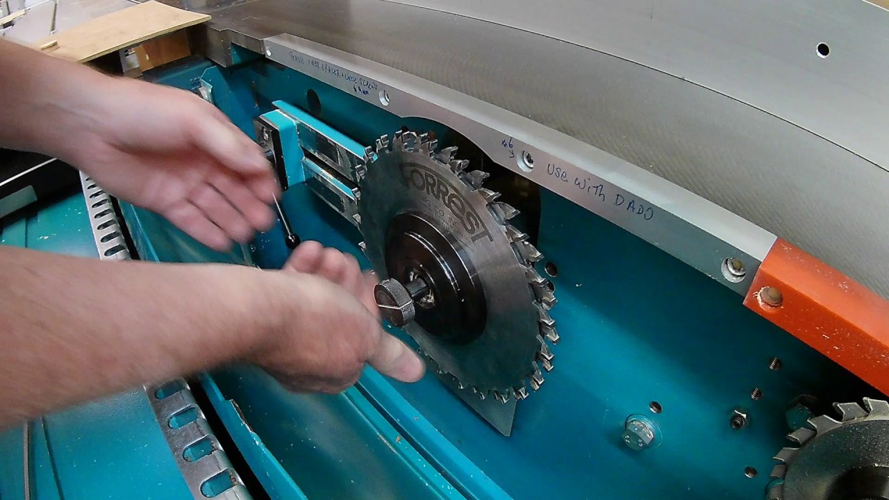 Sliding Tablesaw   Dado and Grooving