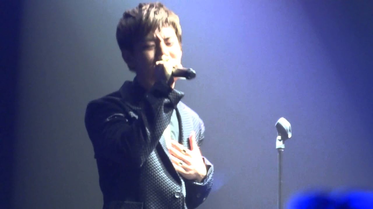 B.A.P Live on Earth @ Club Nokia - I Believe I Can Fly (Daehyun/Youngjae duet)