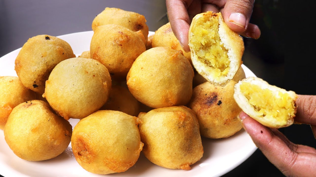 Crispy Andhra Sweet Palamunjalu Recipe | Sweet Stuffed Poornam Recipe for Diwali | Live Food