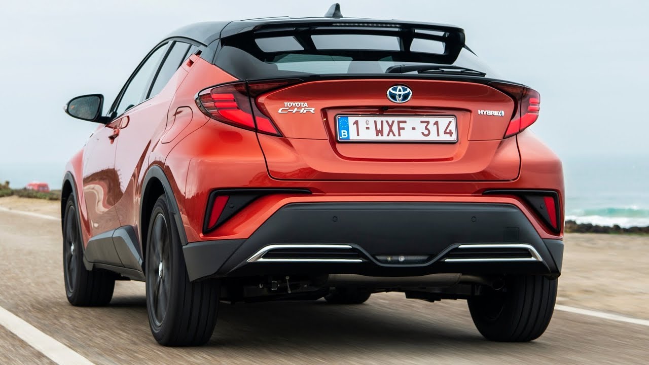 2020 Toyota C-HR - интерьер, экстерьер и драйв