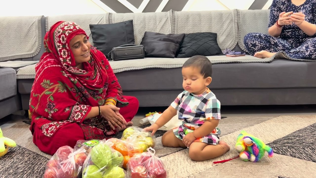 RUMI KE SATH PAHLI BAAR GAYE MARKET😊🥰/ZARA MALIK/