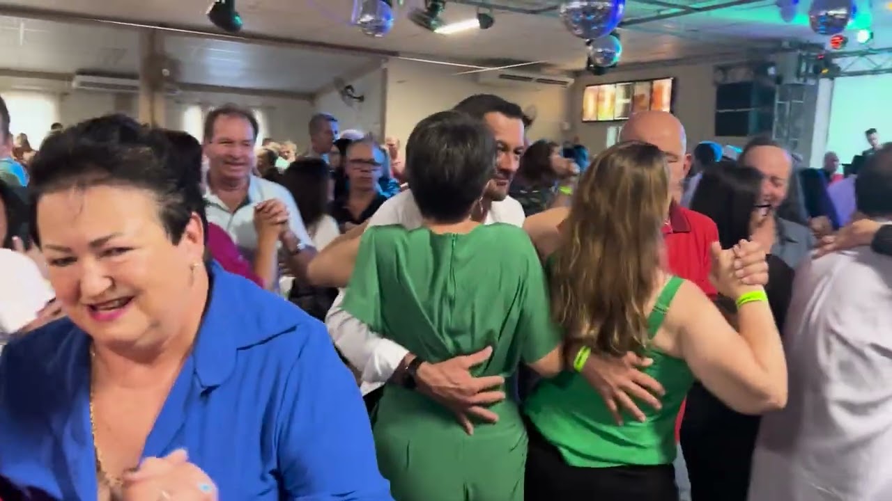 Valdir Pasa - Eu quero comprar teus olhos Bailao do Baio Blumenau