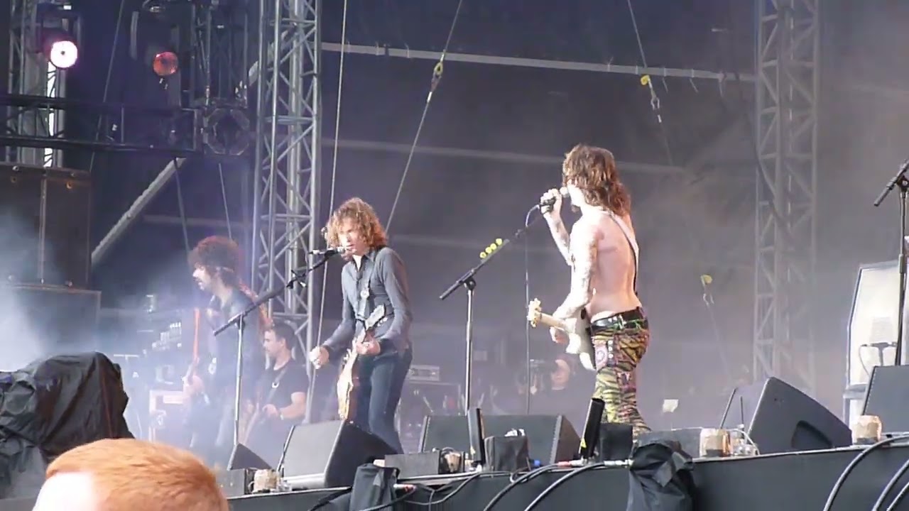 The Darkness - Is It Just Me?