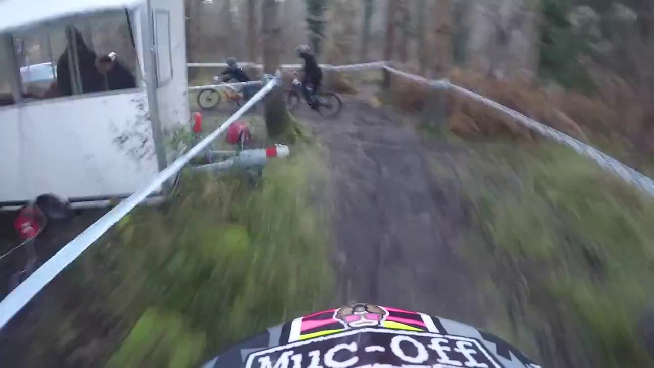 Ben Deakin FOD Mini DH Practice 2016 Ski Run