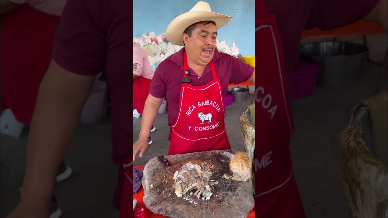 Barbacoa al horno de leña estilo Hidalgo en la Moncada Gto 