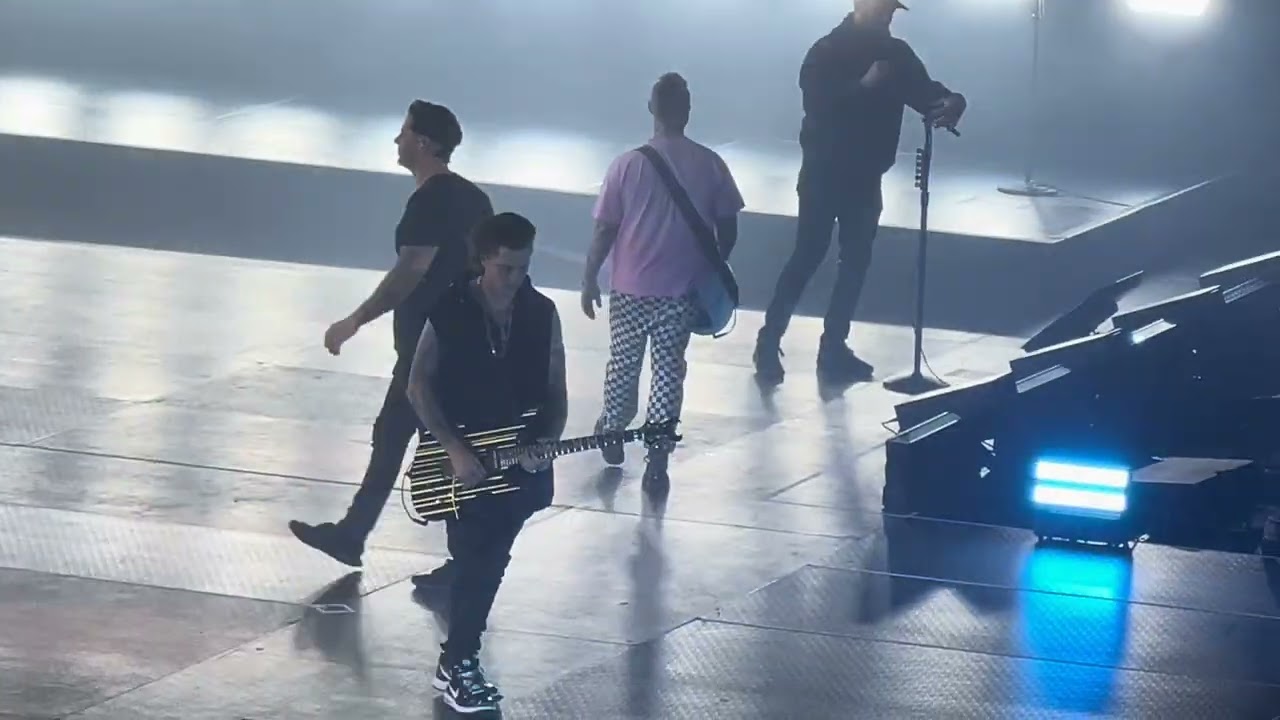 Avenged sevenfold nightmare live 2026