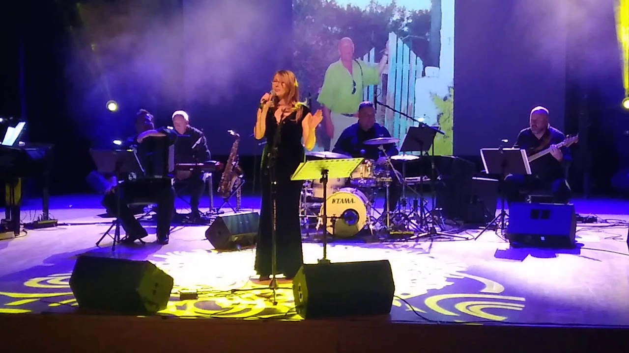 Joanna Mioduchowska - Tyle warte to życie