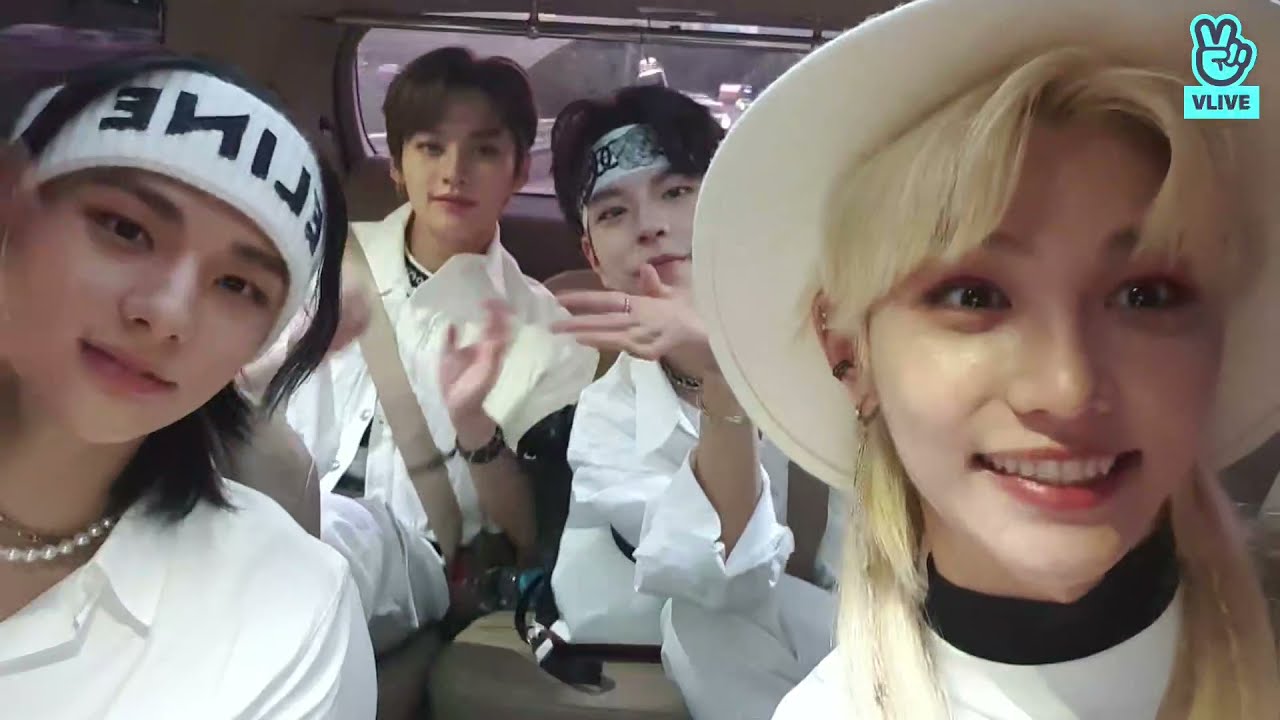 Stray Kids VLive | 210903 | First 1st Place At Music Bank! Thanks Stay♡ (Eng Sub)
