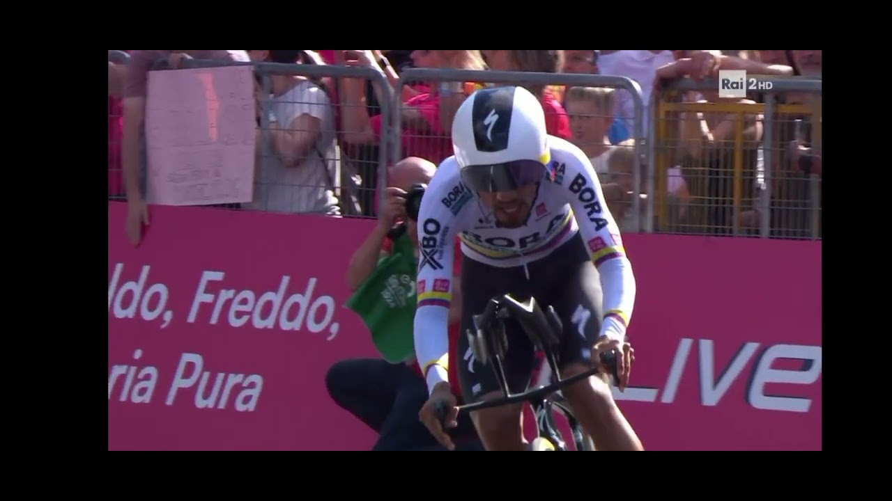 giro d'Italia - 14a tappa - super Ganna vince la crono.