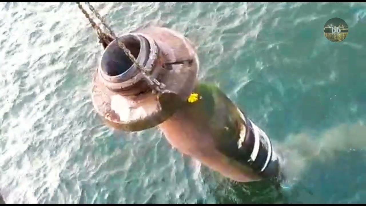 Bow Coupling Disconnecting DCI Dredger