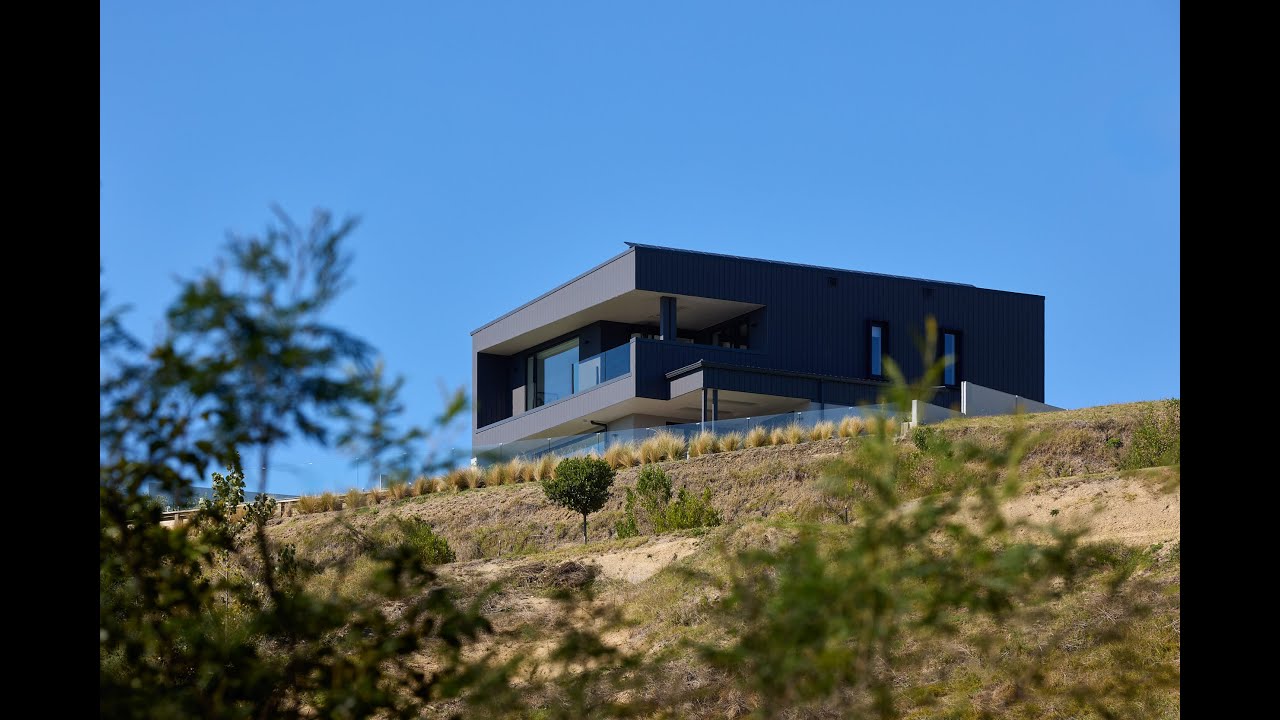 Oblique™ Weatherboard, Hill-top Haven in Hawkes Bay | Homeowner Design Series