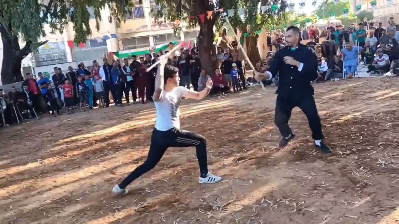 العصا التقليدية مع الشيخ نبيل المستغانمي لا تفوت الفيديو Algérien Traditionnelle Combat Stick