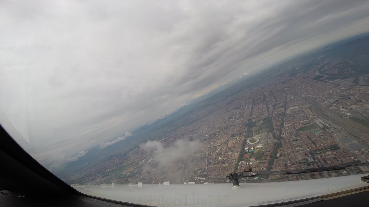 Boeing 737 Cockpit view  -  Landing In Turin-Caselle