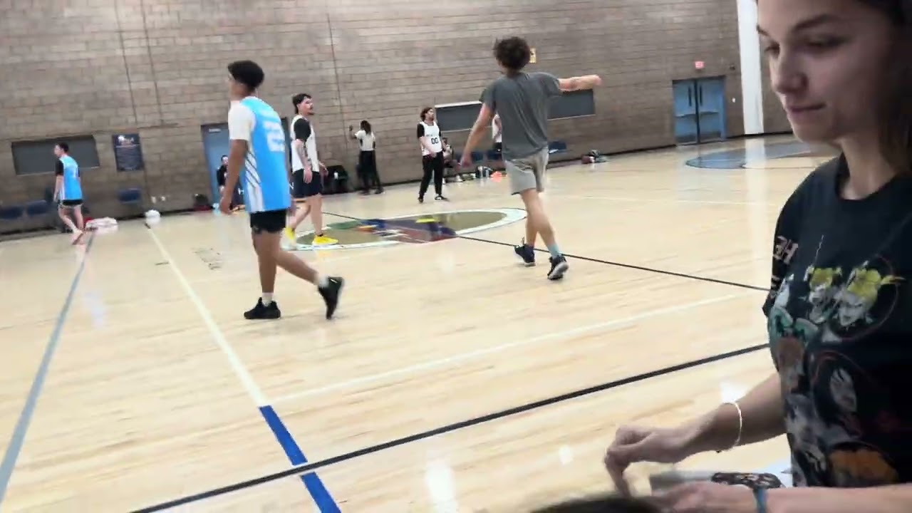 NewWRLD vs Discord Elite