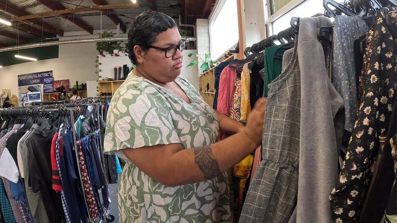 OPP SHOP WITH SAPI.#thriftstorefinds #newzealandfamily