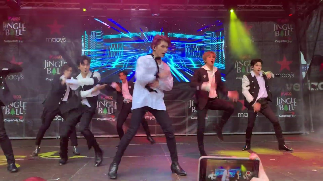 [HD]NCT 127 - 190927 Superhuman New York  @Macy's  Herald Square