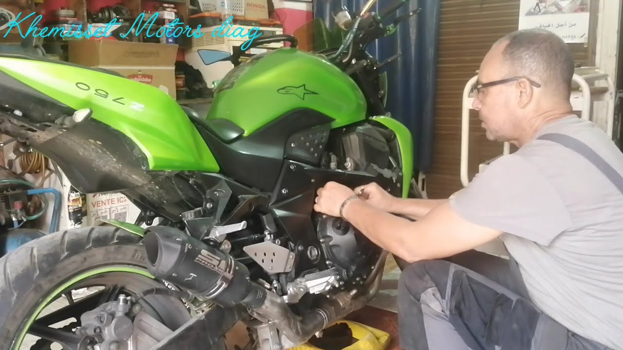 Checking the kawasaki z750 clutch discs 🤔🤔🤔
