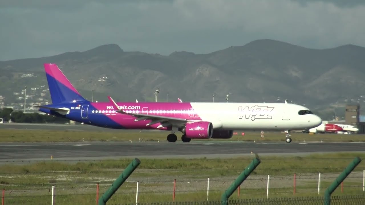 Wizz Air Airbus 321Neo 9H-WMD Taxing Malaga LEMG