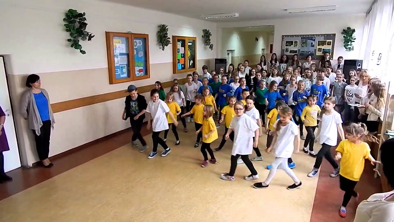 Taniec Wielkanocny w PSP 33