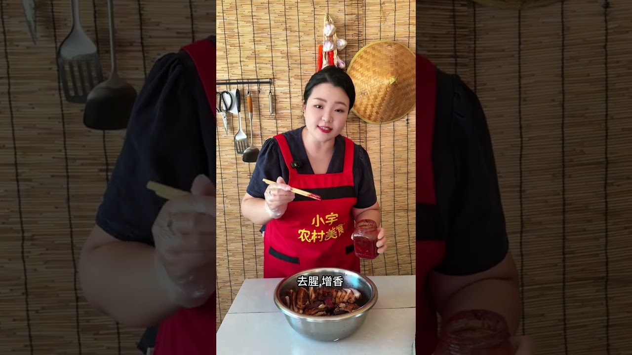 家常版梅菜扣肉～肥而不腻  入口即化，吸满汤汁的梅干菜拌大米饭巨香，做法超简单！#我的乡村生活 #抖音美食推荐官 #梅菜扣肉 #农村美食 #抖音美食创作人