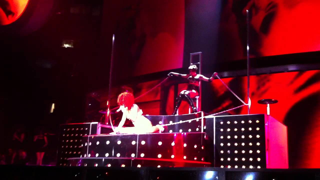 Rihanna - S&M Live on the LOUD Tour Ottawa HQ