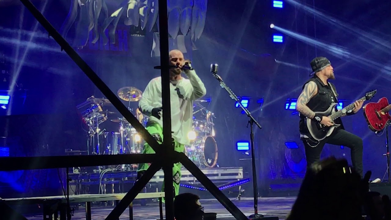 Five Finger Death Punch - Blue on Black (MegaDeath Punch Tour 2020 Warszawa)(1080p)