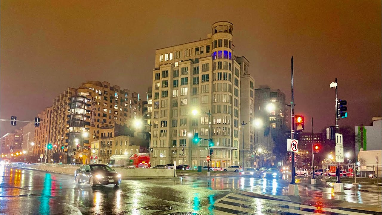 ⁴ᴷ⁶⁰ Relaxing Walk in the Rain at Night in Downtown Washington DC