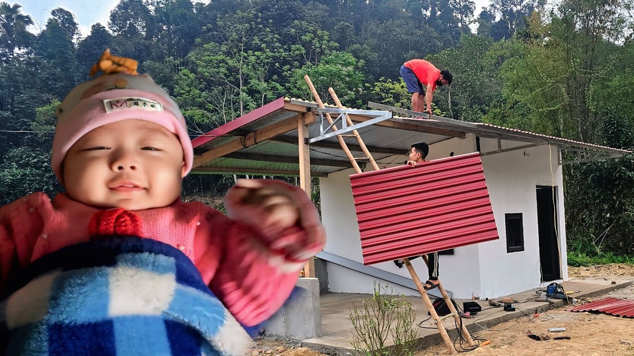 Your child's smile is the motivation for Vu and He to have more strength to overcome all difficultie