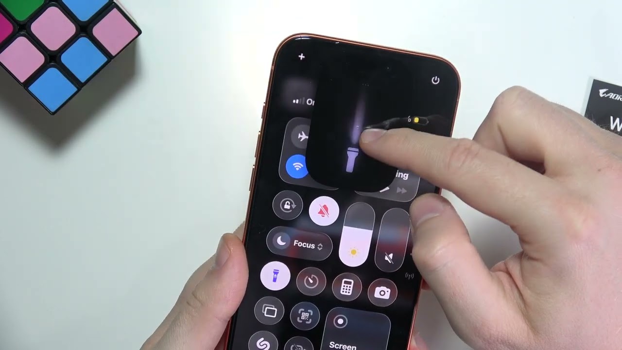 iPhone 17 Pro Max: How to Adjust Flashlight Brightness