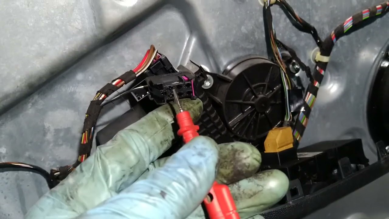Skoda Fabia window lifting problems