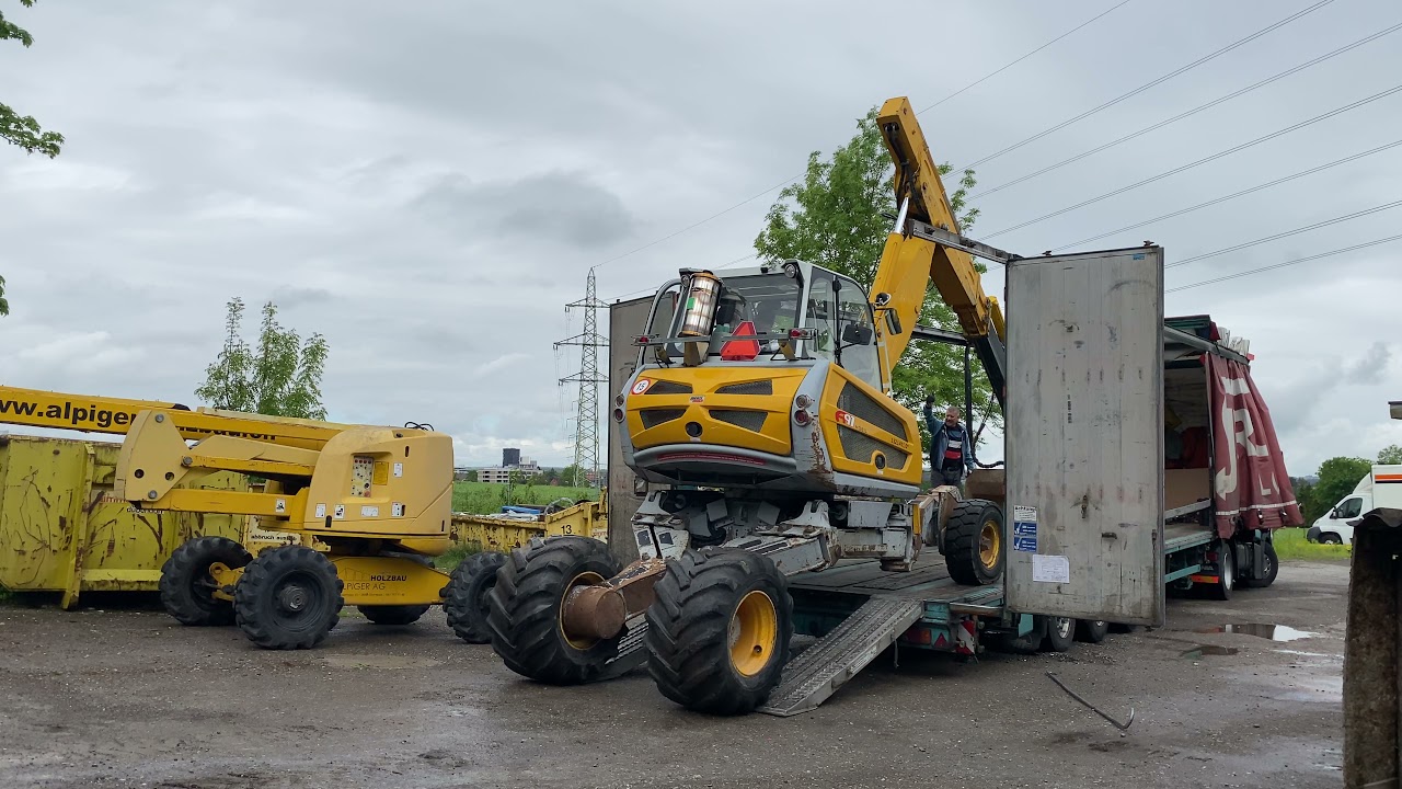 Menzimuck A91 Charging Truck