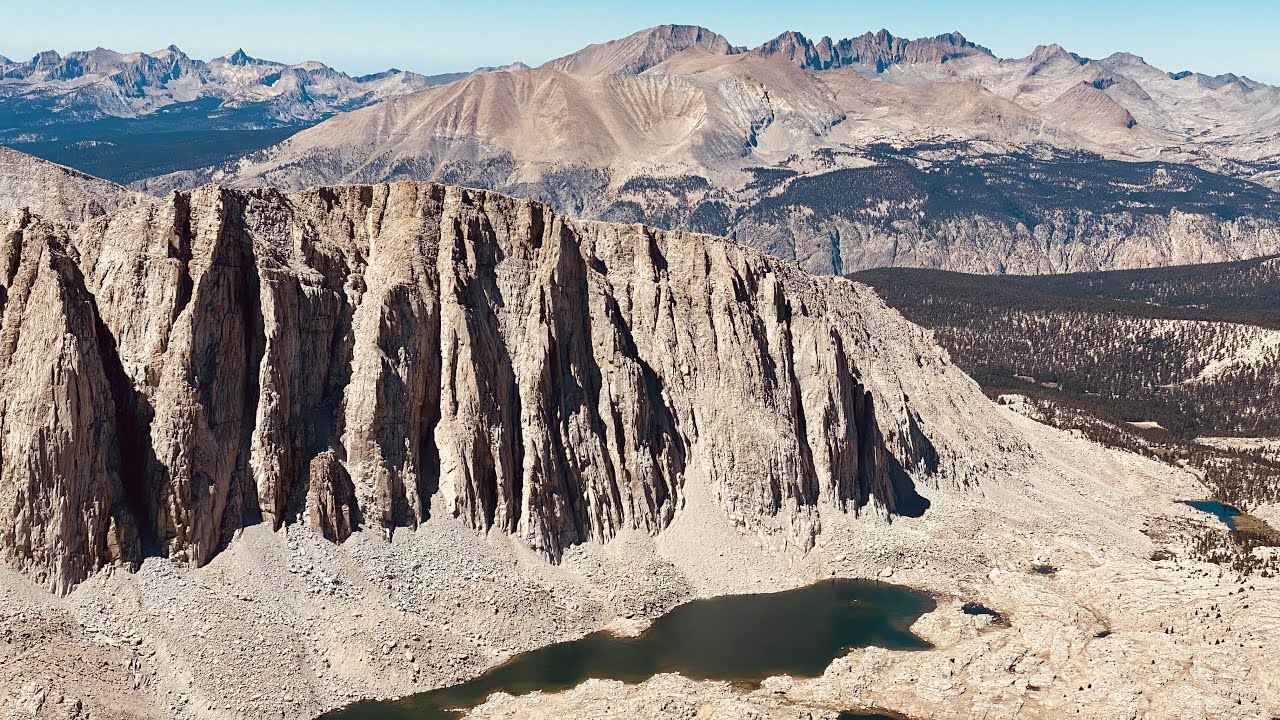 Hiking in Sierra Nevada - Pacific Crest Trail (PCT) from Onion Valley to Kennedy Meadows South.