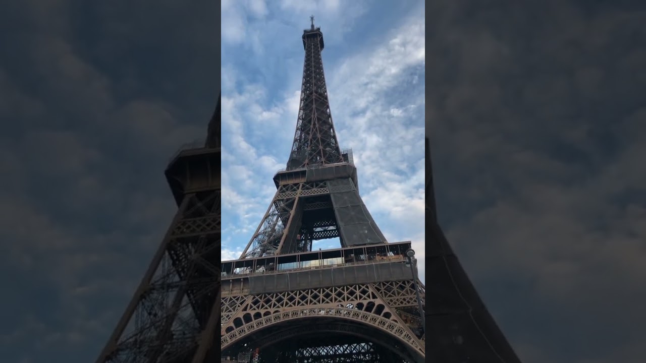 Eiffel Tower #toureiffel #pepitesdefrance #lespepitesdefrance #visiterlafrance #tourismefrance