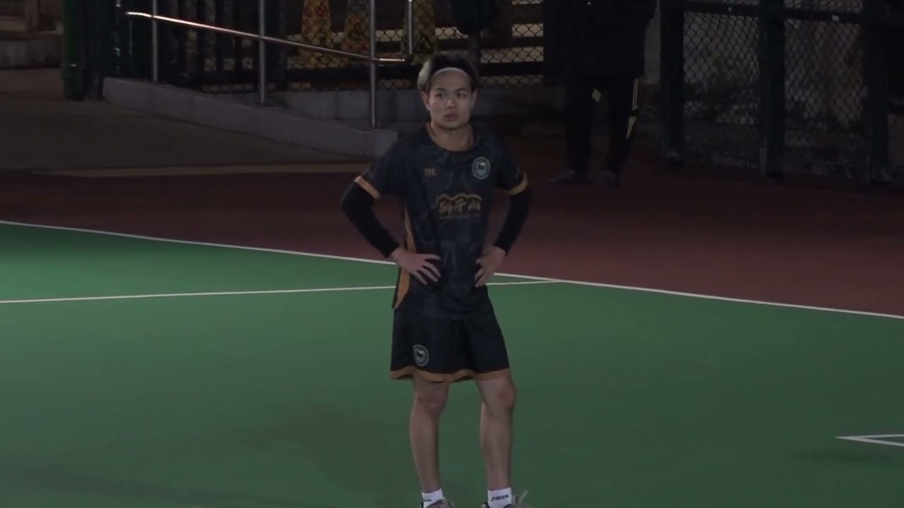 駿昇迎二 泰坦(黑) vs 獅子山港英隊(粉紅) 上半場