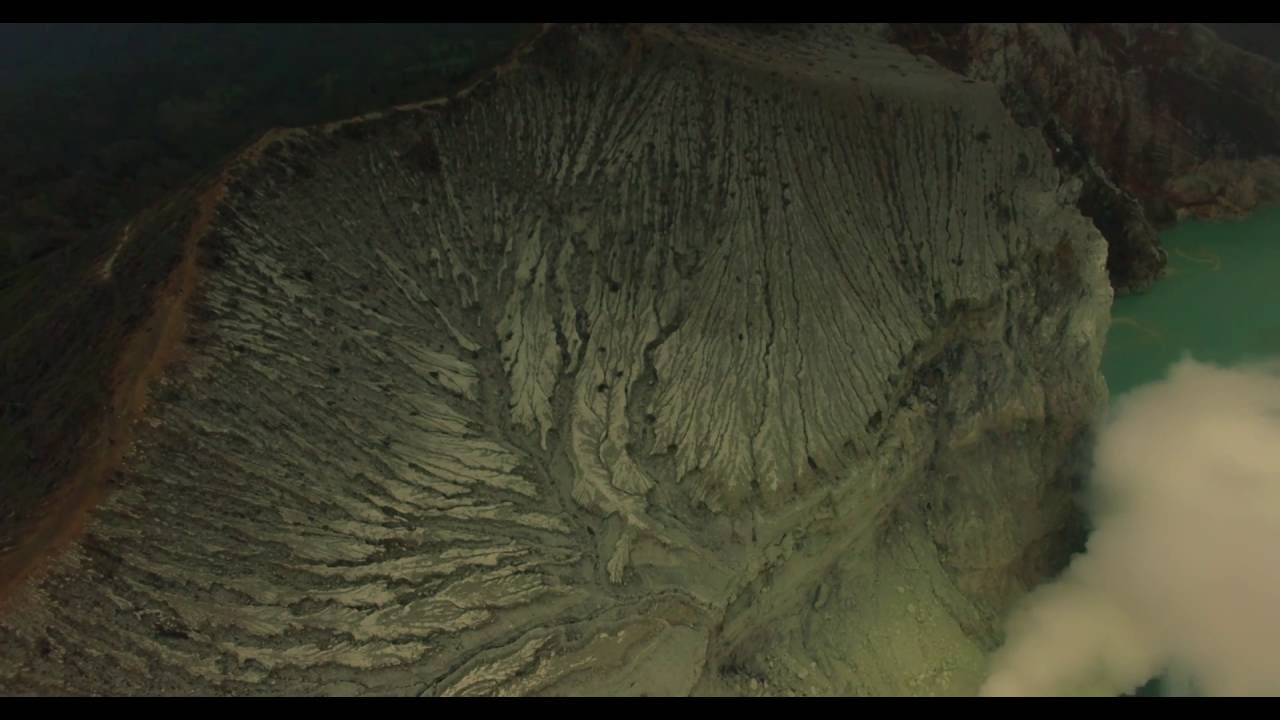Ijen Volcano Indonesia 4K