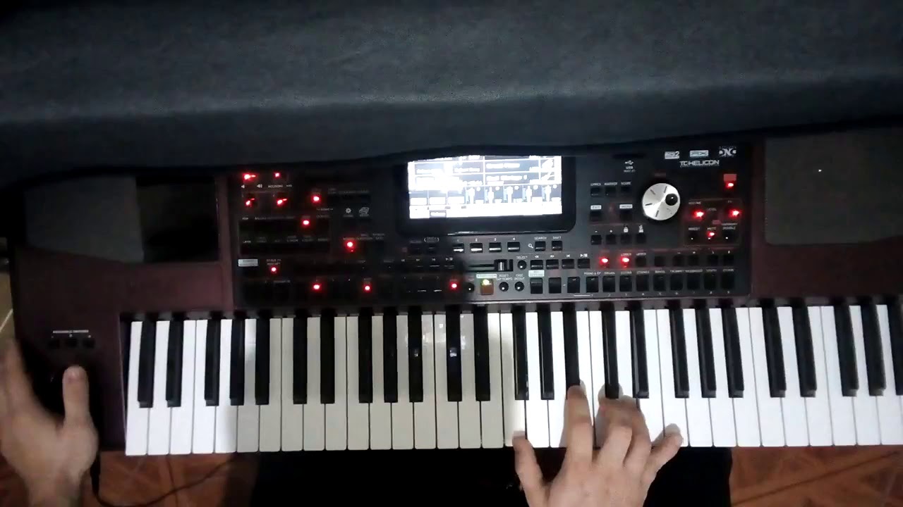 Sultans Of Swing  - Dire Straits - Improvisation on Keyboard with solo