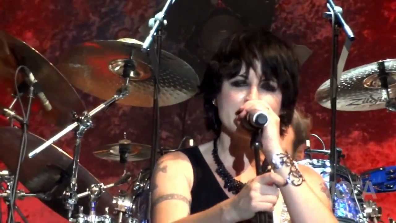 The Cranberries - Zombie (Live in Manila)