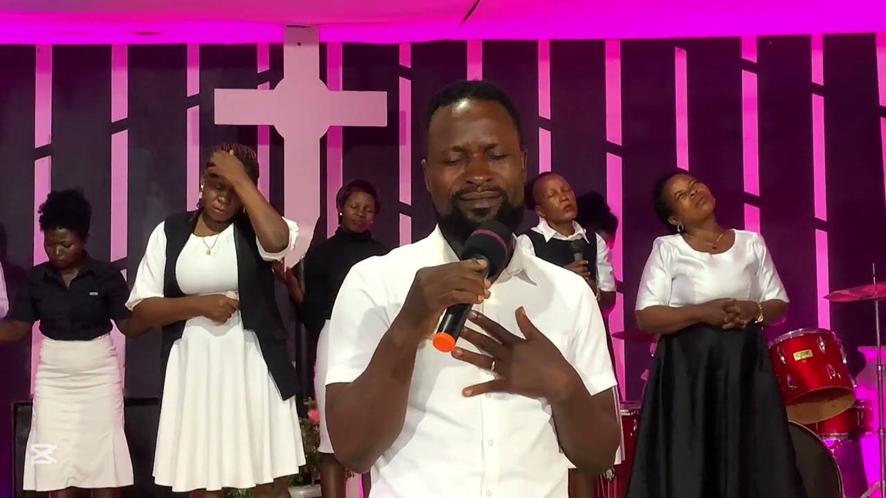 KATONDA AYANUKUZA OMULIRO / live worship 