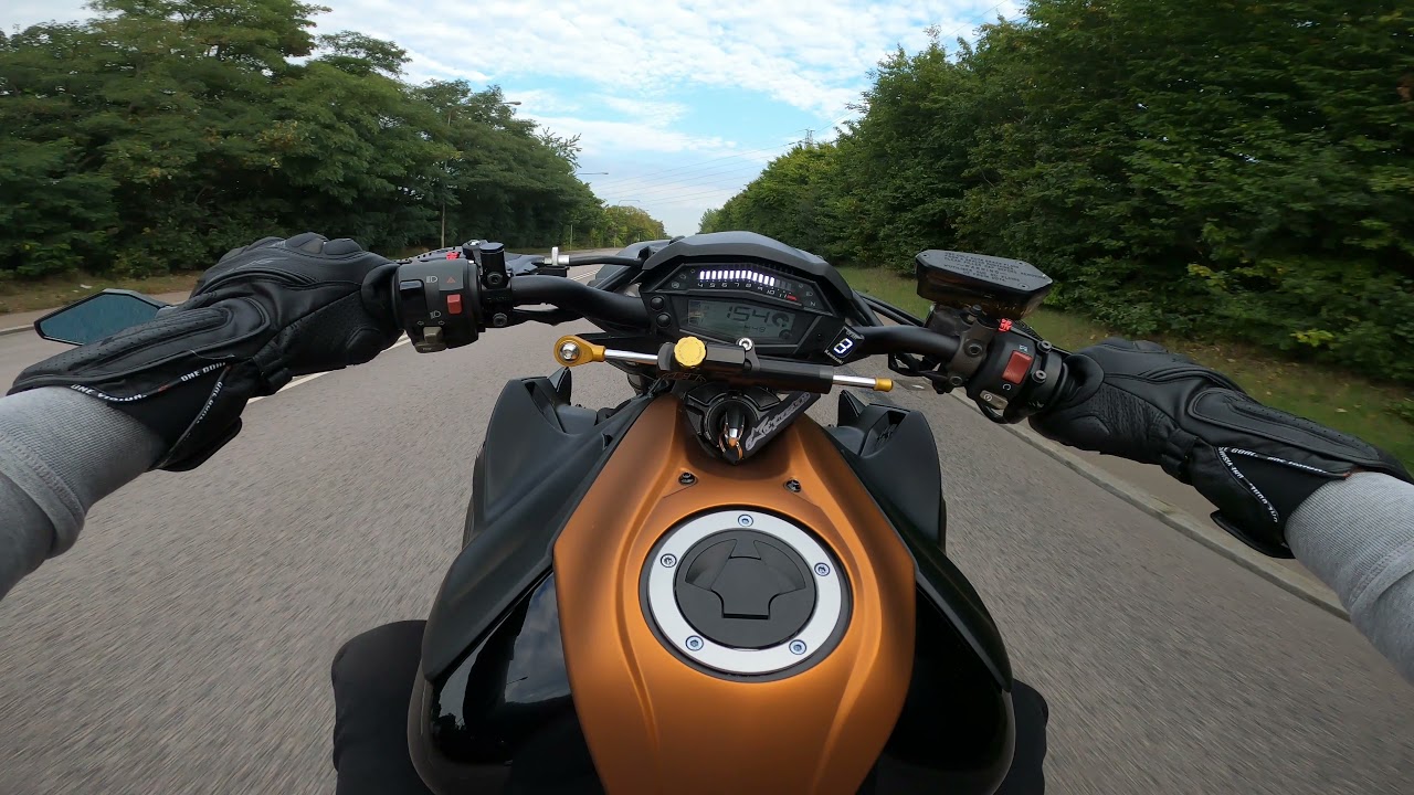 z1000 & mt09 messing around + SCARY wobble