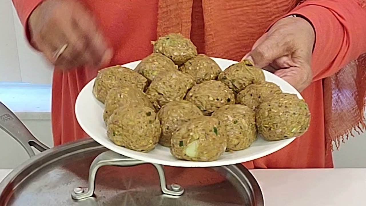 Kofta Curry. Easy and Delicious Recipe in Urdu and Hindi #ShahnazKaPakwan