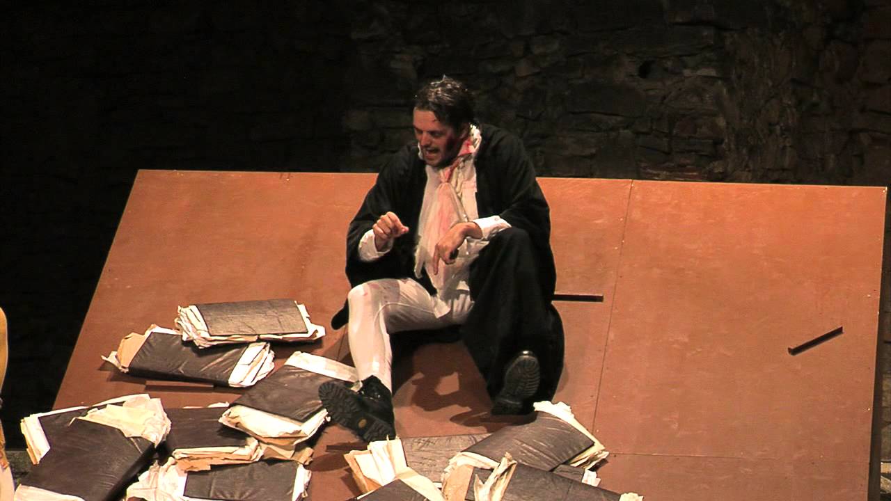 Der zerbrochne Krug (2013)